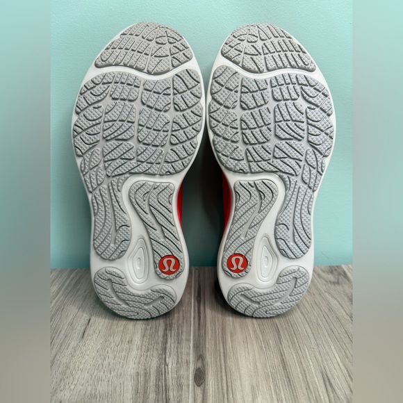 NWOT Lululemon Blisssfeel 2 Women’s Athletic Sneakers - Picture 8 of 10